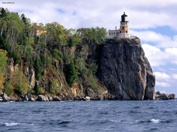 split-rock-lighthouse-from-a-distance